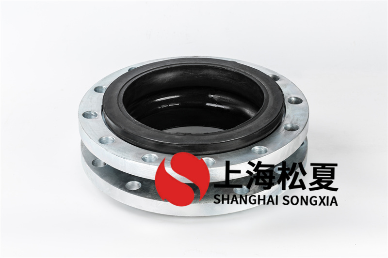 雙法蘭橡膠接頭實(shí)際上在表面上差別于單球橡膠接頭 雙法蘭橡膠接頭實(shí)際上在表面上差別于單球橡膠接頭